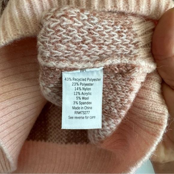 Nine West Polo V-Neck Collar Mauve Zebra Print Sweater Size Small NWT - Picture 6 of 7